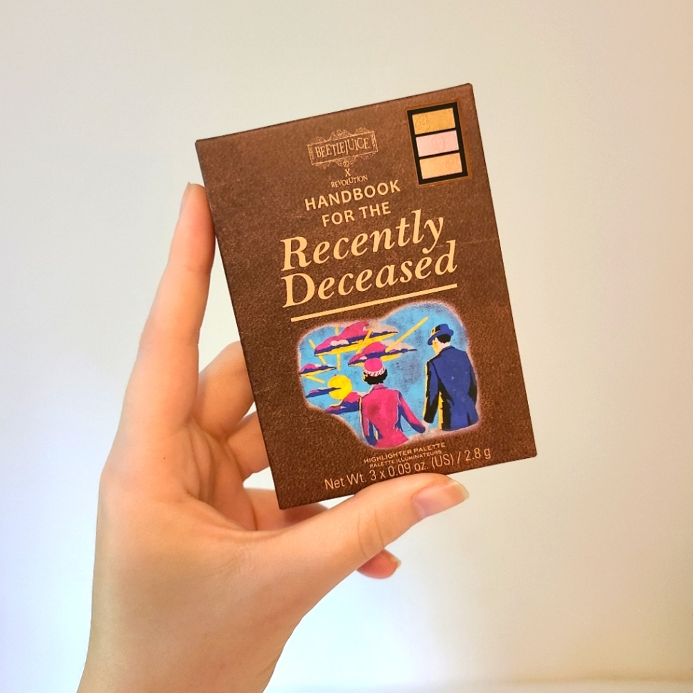 šļø beetlejuice x revolution ⢠highlighter palette - Picture 4 of 7